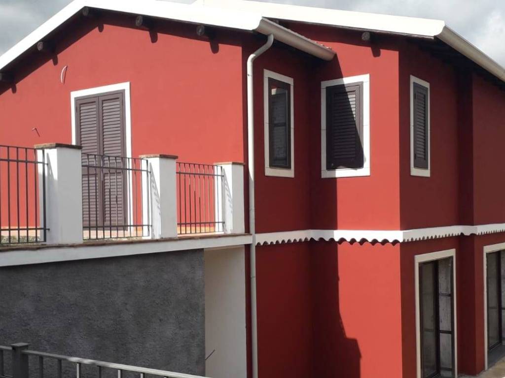 casa indipendente in vendita a Zafferana Etnea