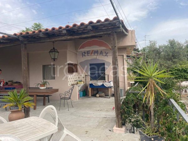 locale di sgombero in vendita a Zafferana Etnea