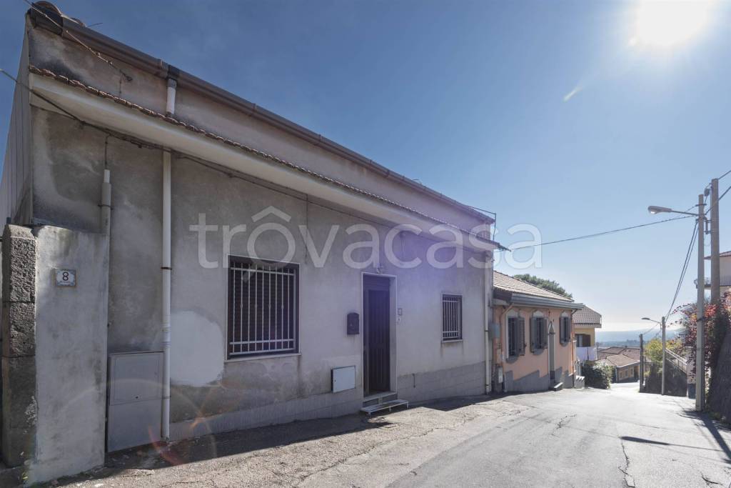 casa indipendente in vendita a Zafferana Etnea