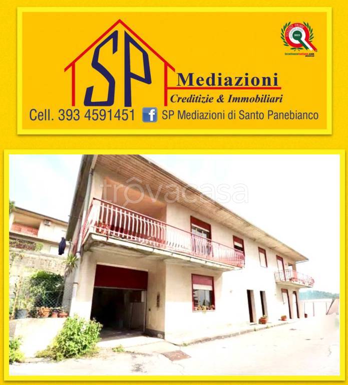 casa indipendente in vendita a Zafferana Etnea