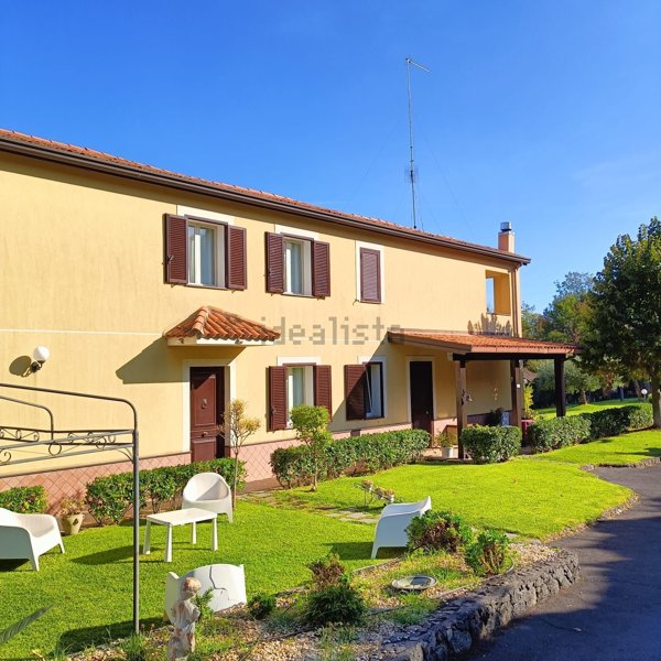 casa indipendente in vendita a Zafferana Etnea