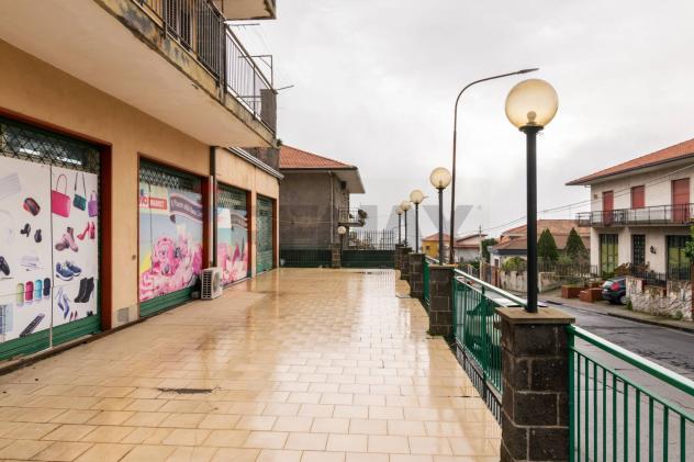 negozio in vendita a Zafferana Etnea