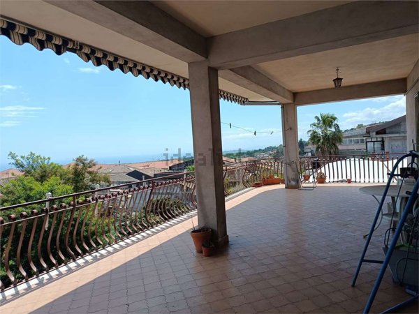 casa semindipendente in vendita a Zafferana Etnea