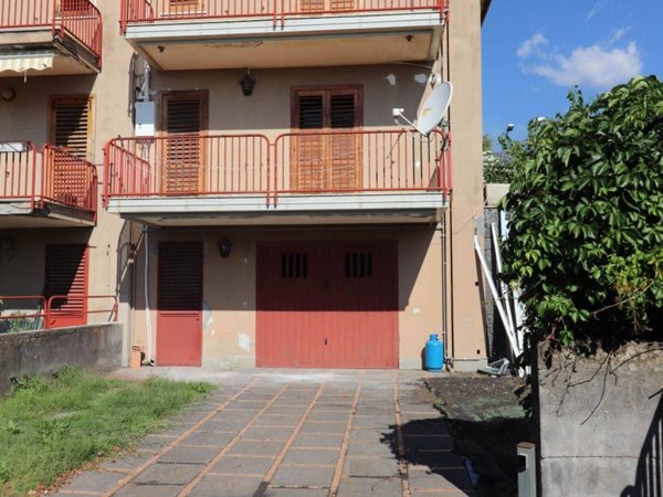 casa indipendente in vendita a Zafferana Etnea