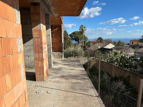 casa indipendente in vendita a Zafferana Etnea