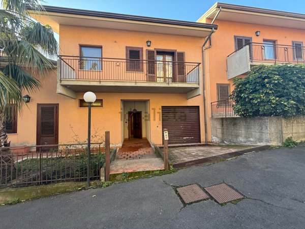 casa indipendente in vendita a Zafferana Etnea