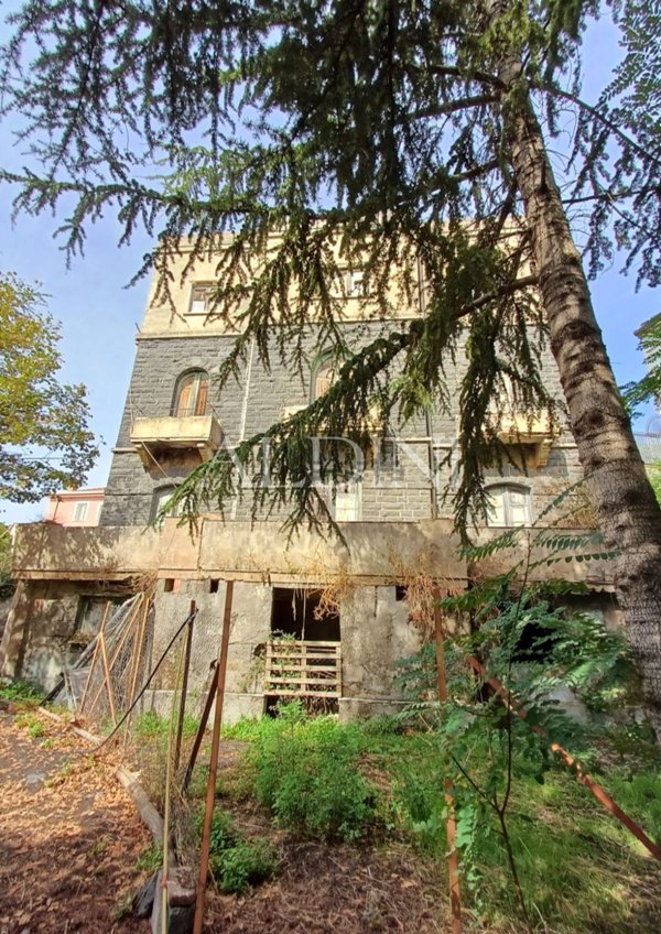 casa indipendente in vendita a Zafferana Etnea