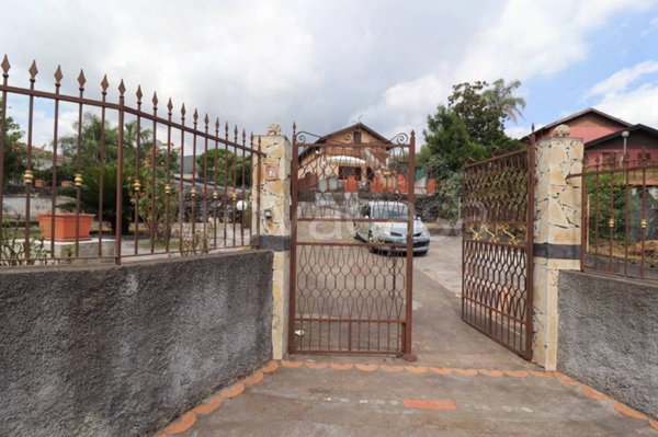 casa indipendente in vendita a Zafferana Etnea