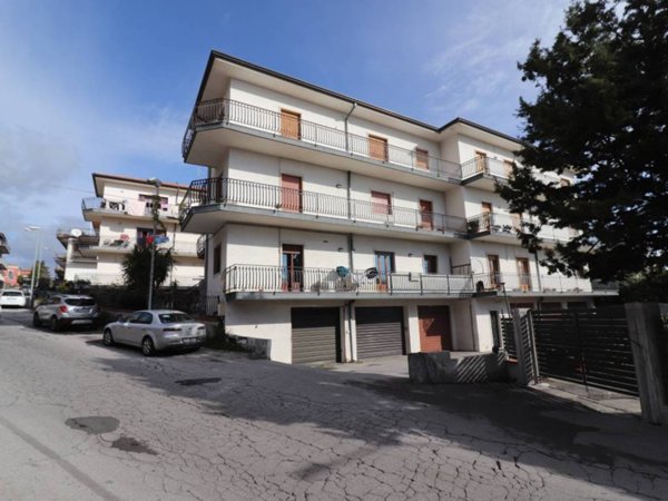 appartamento in vendita a Zafferana Etnea