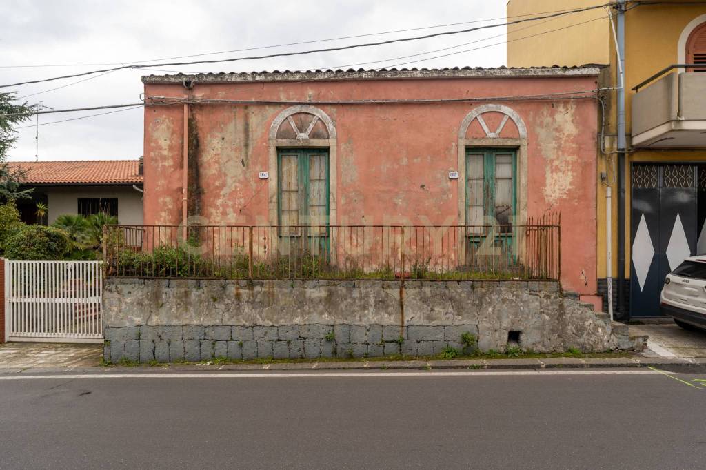 casa indipendente in vendita a Zafferana Etnea