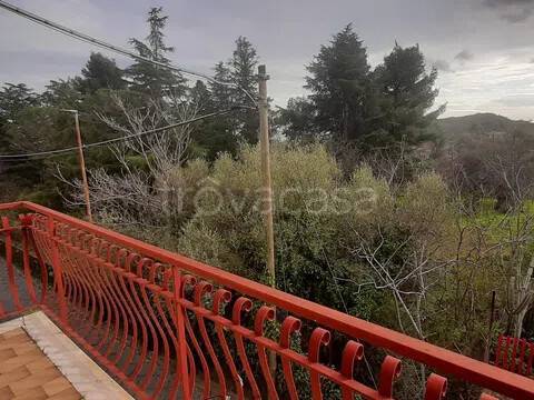 appartamento in vendita a Zafferana Etnea in zona Fleri