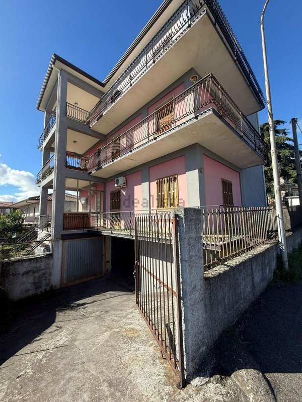 appartamento in vendita a Zafferana Etnea