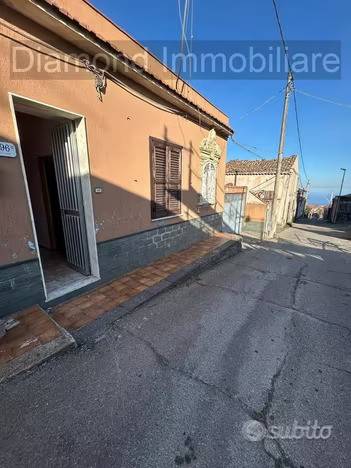 appartamento in vendita a Zafferana Etnea in zona Fleri