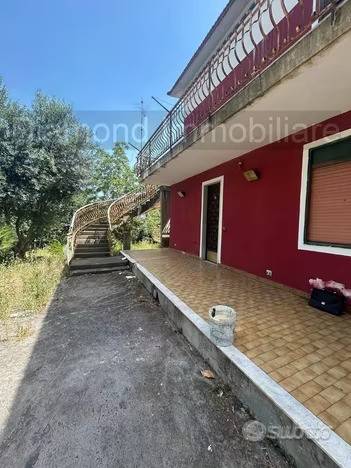 casa indipendente in vendita a Zafferana Etnea