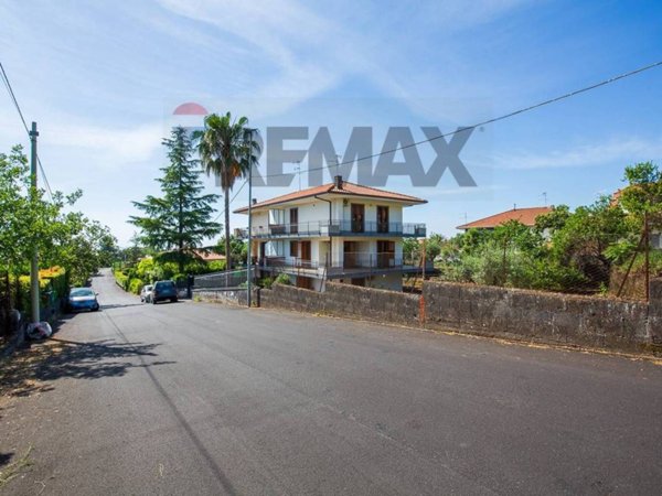 casa indipendente in vendita a Zafferana Etnea