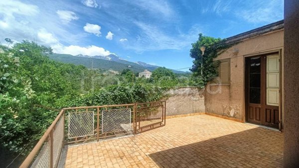 casa indipendente in vendita a Zafferana Etnea