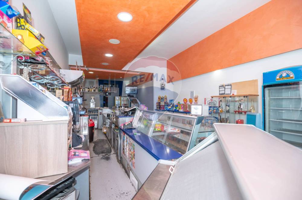 negozio in vendita a Mazzarrone