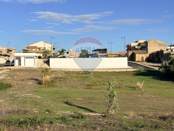casa indipendente in vendita a Mazzarrone