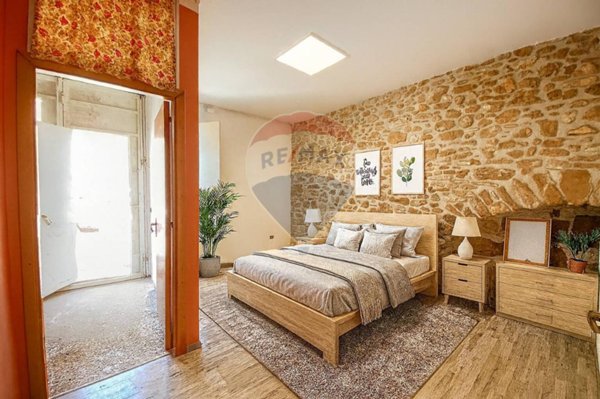 casa indipendente in vendita a Mazzarrone