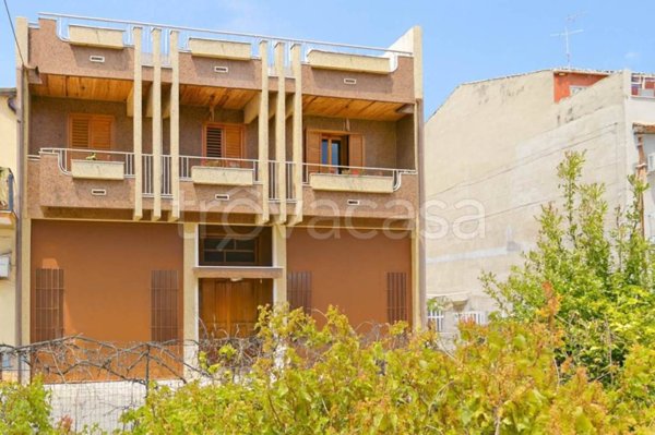 casa indipendente in vendita a Mazzarrone