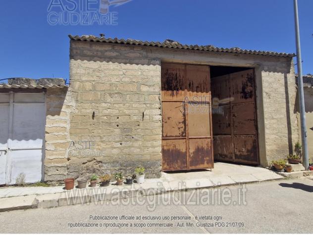 locale commerciale in vendita a Mazzarrone