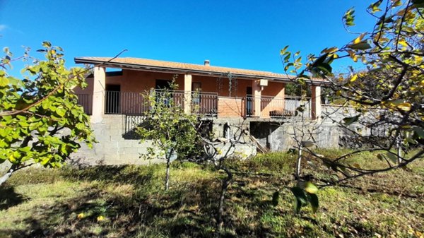 casa indipendente in vendita a Ragalna