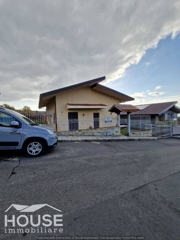 casa indipendente in vendita a Ragalna