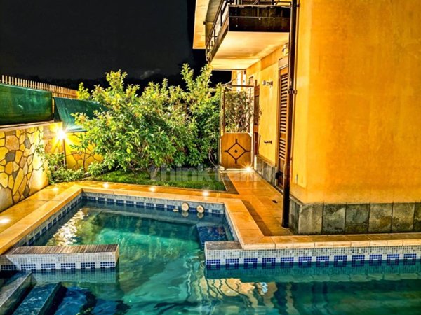 casa indipendente in vendita a Ragalna