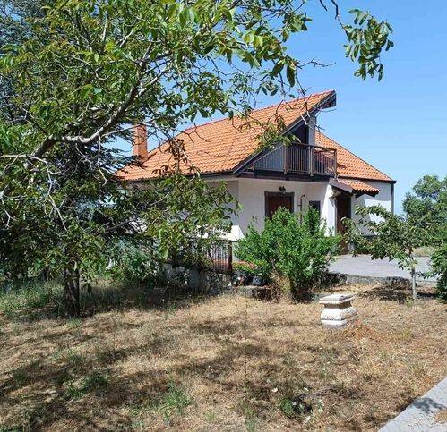 casa indipendente in vendita a Ragalna