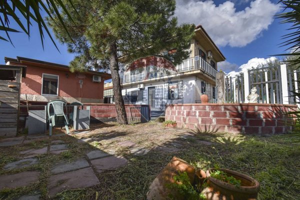 casa indipendente in vendita a Ragalna