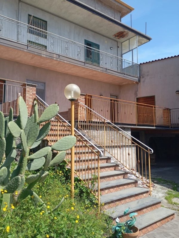 appartamento in vendita a Ragalna