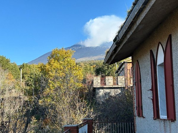 quadrivano in vendita a Ragalna