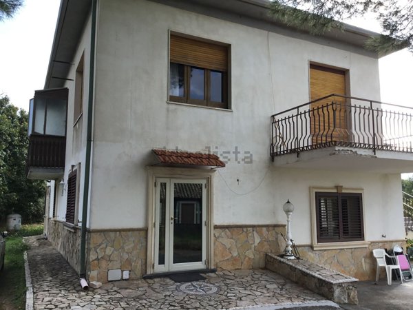 casa indipendente in vendita a Ragalna