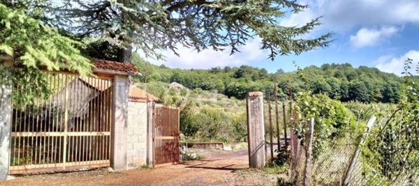 casa indipendente in vendita a Ragalna