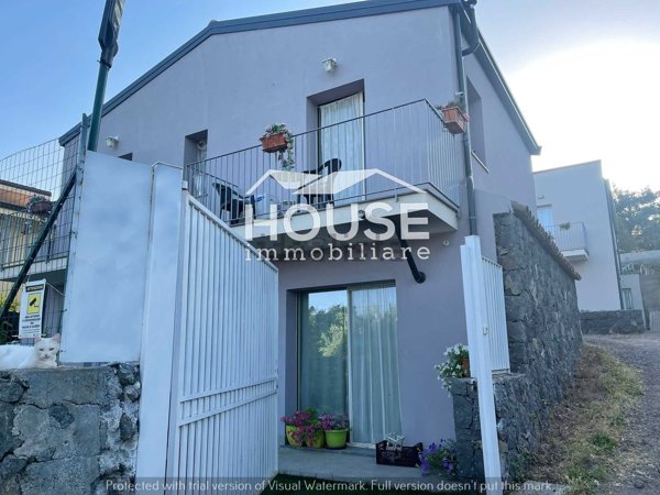 casa indipendente in vendita a Ragalna