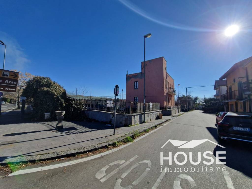 intera palazzina in vendita a Ragalna