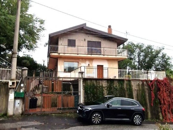 casa indipendente in vendita a Ragalna