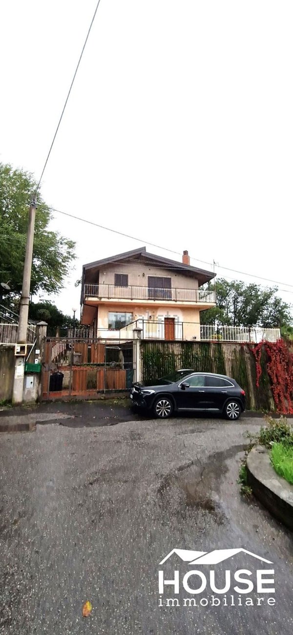 casa indipendente in vendita a Ragalna