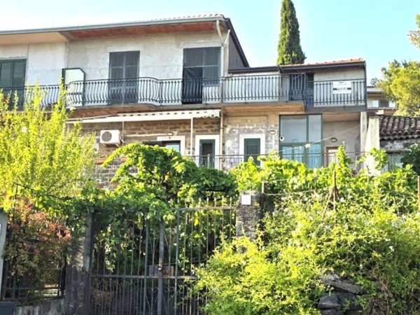 casa indipendente in vendita a Ragalna