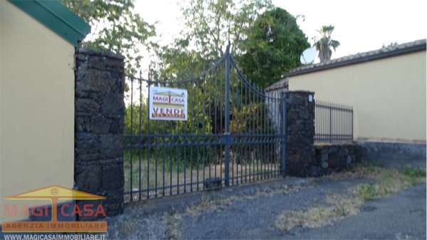 casa indipendente in vendita a Ragalna