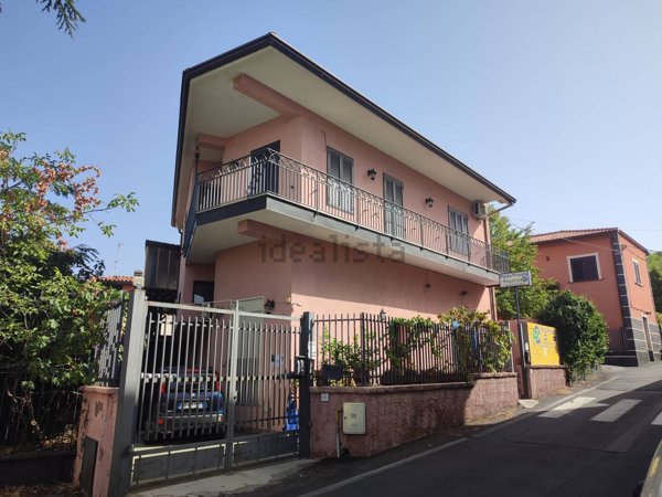 casa indipendente in vendita a Ragalna