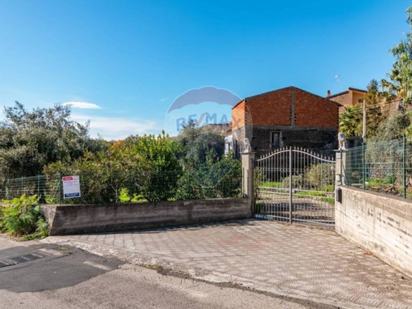 casa indipendente in vendita a Ragalna