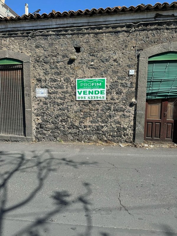 casa indipendente in vendita a Ragalna