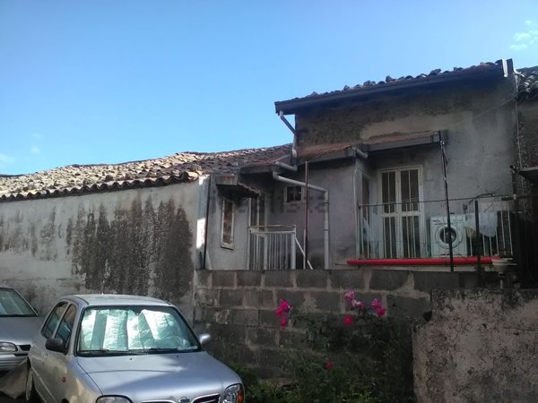casa indipendente in vendita a Ragalna