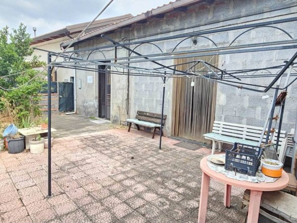 casa indipendente in vendita a Ragalna