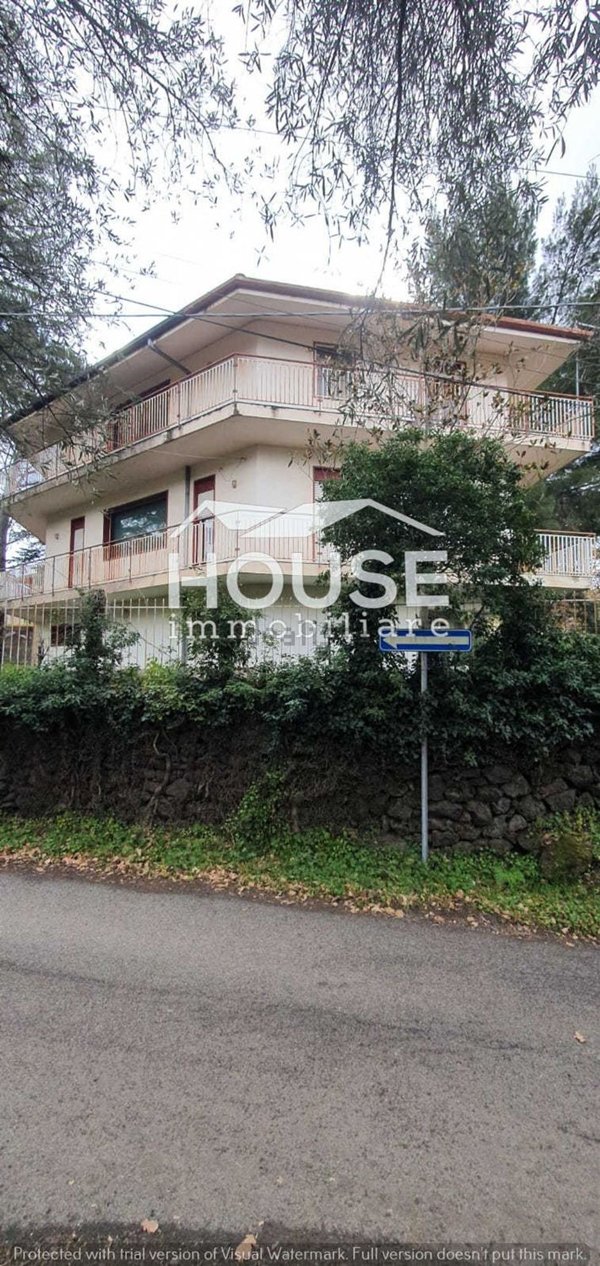 casa indipendente in vendita a Ragalna