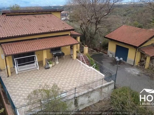 casa indipendente in vendita a Ragalna