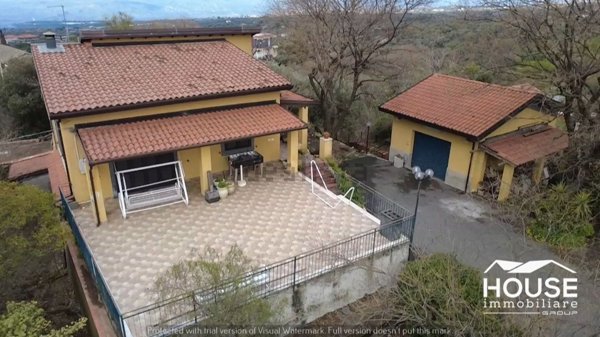 casa indipendente in vendita a Ragalna