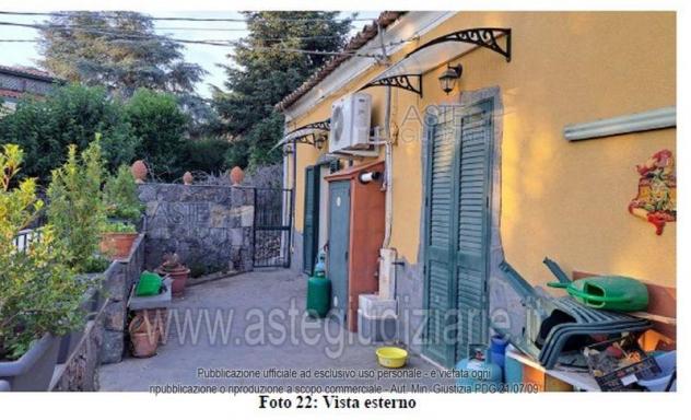 trivano in vendita a Ragalna