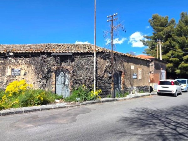 casa indipendente in vendita a Ragalna